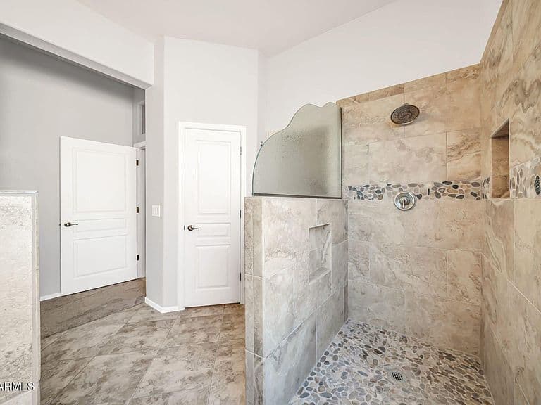 18069 W RIMROCK Street photo 5