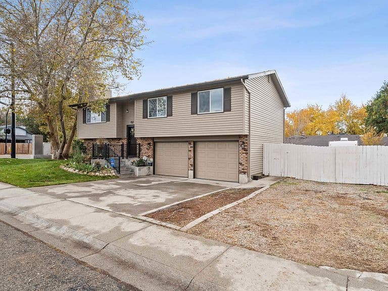 4811 N Leather Way photo 4