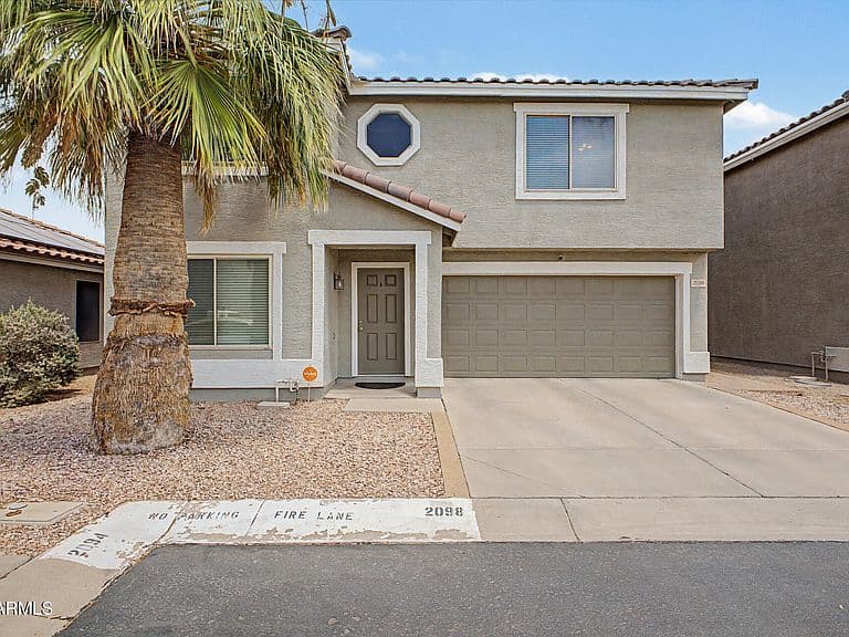 2098 E SPRUCE Drive photo 1