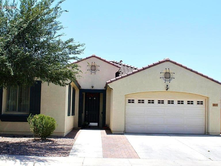3115 E PRESTON Street photo 1