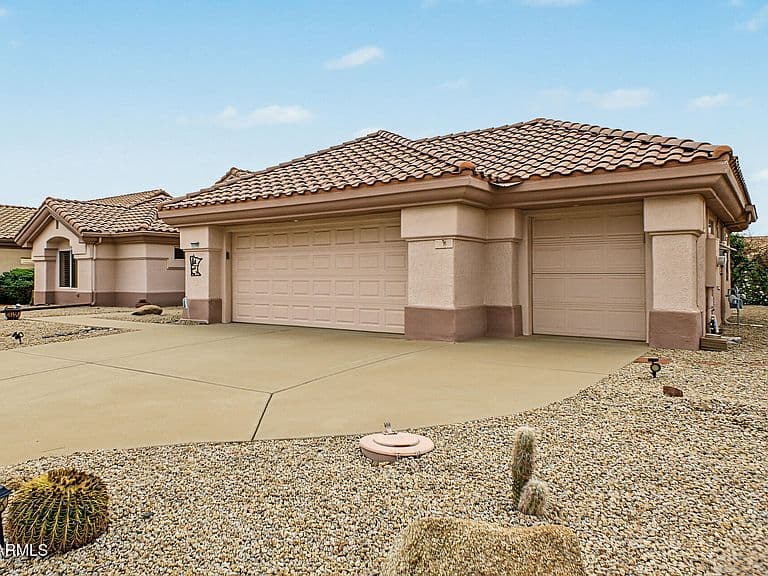 15709 W WHITEWOOD Drive photo 3