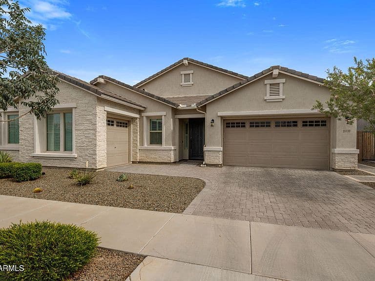 21132 E SPARROW Drive photo 4