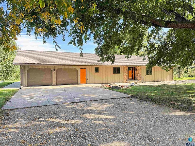 45508 272nd St photo 1