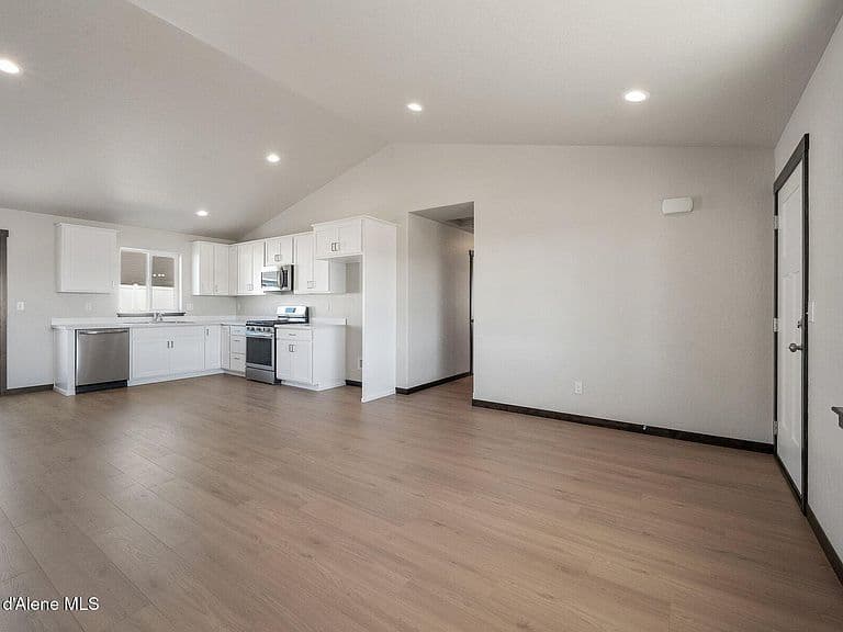 11720 N Simmons Ln photo 3