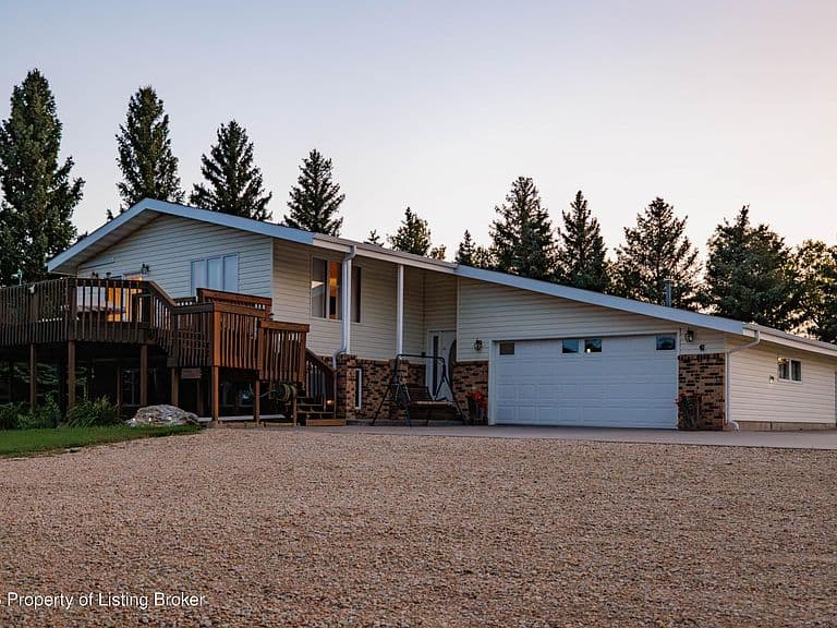 11741 Highway 10 photo 2