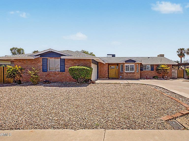 4315 W GRISWOLD Road photo 1