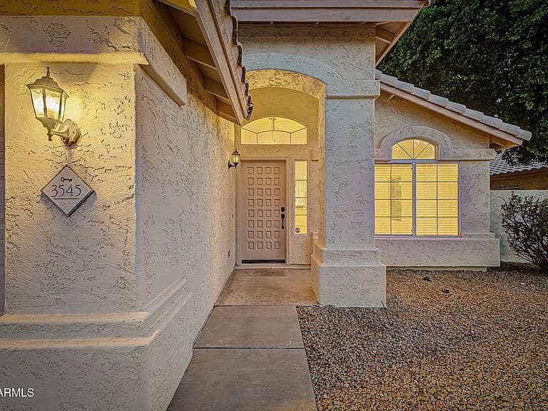 3545 E UTOPIA Road photo 4