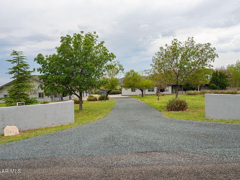 12305 E Triple T Ln photo 5