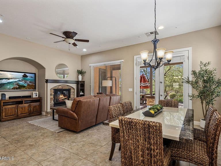 12081 W DESERT MIRAGE Drive photo 3