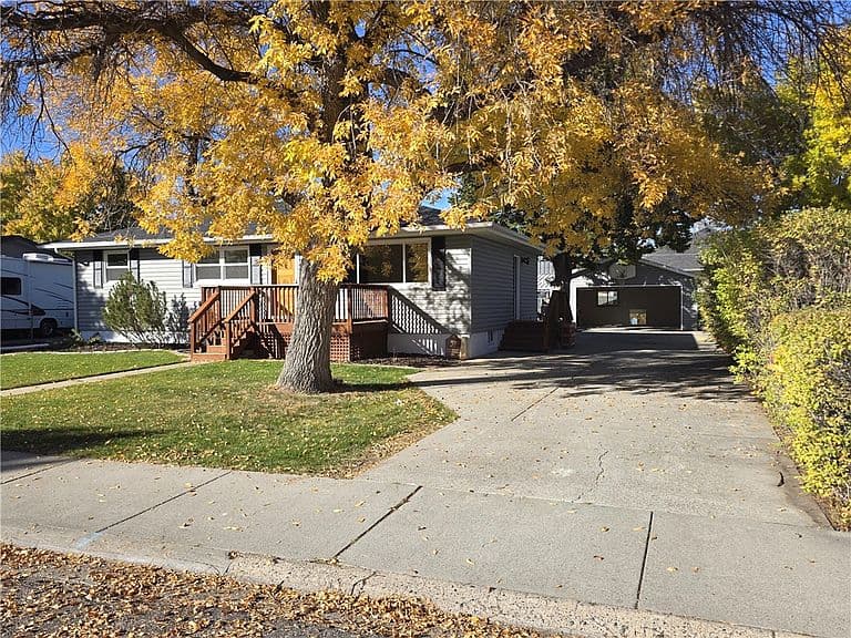 2903 Oakland Dr photo 2