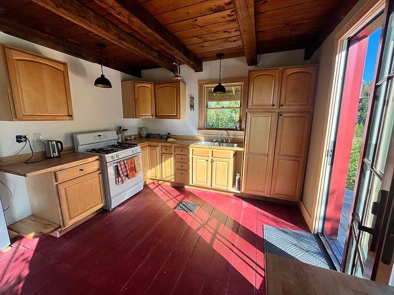 1756 Annis Road photo 3