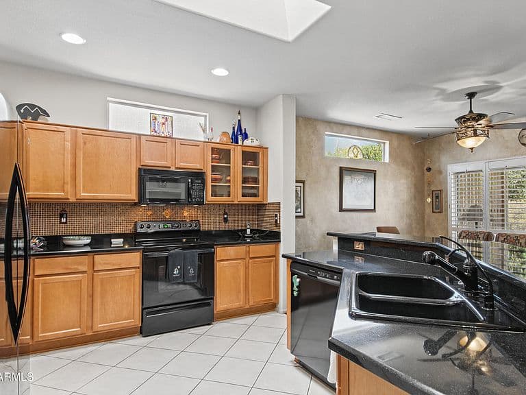 16306 W KEY ESTRELLA Drive photo 3