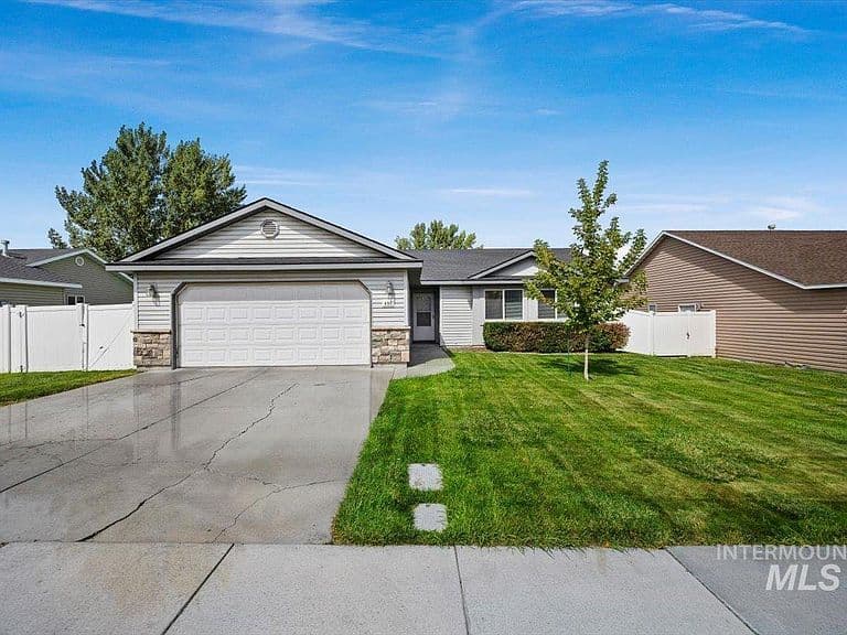 480 Silver Pheasant Ave photo 1