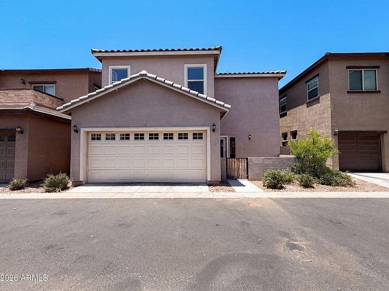 1826 W POLLACK Street photo 2