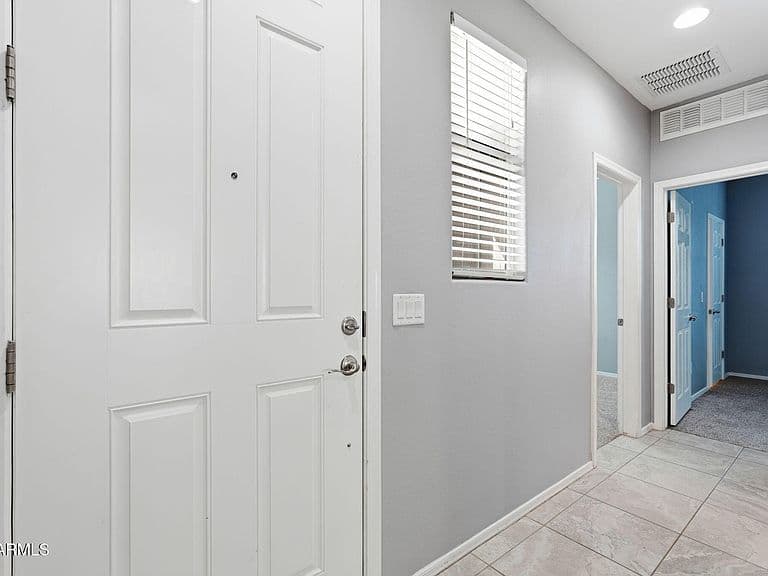952 S OLYMPIC Drive photo 4