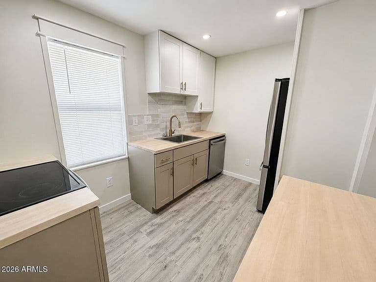 199 W SANTEE Street photo 3