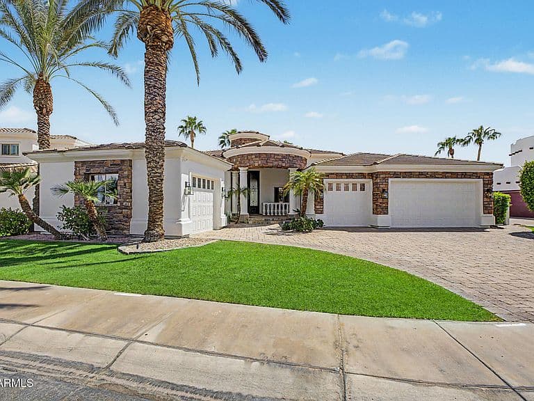 663 W ASTER Court photo 5