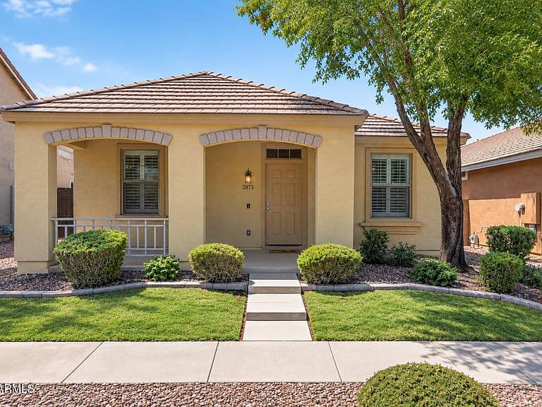 2878 S Arroyo Lane photo 1