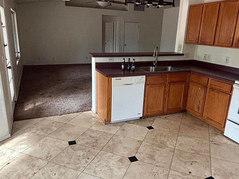 2909 E TYSON Court photo 5