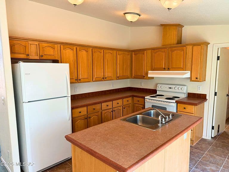 6075 N Van Ark Rd photo 5