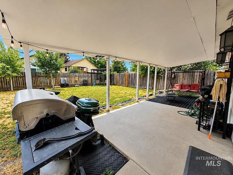 2419 Sugar Cane Dr photo 5