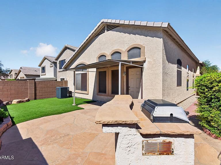 10133 E CARMEL Circle photo 1