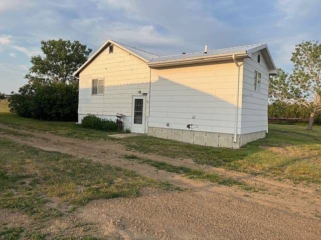 4038 Highway 13 N photo 2