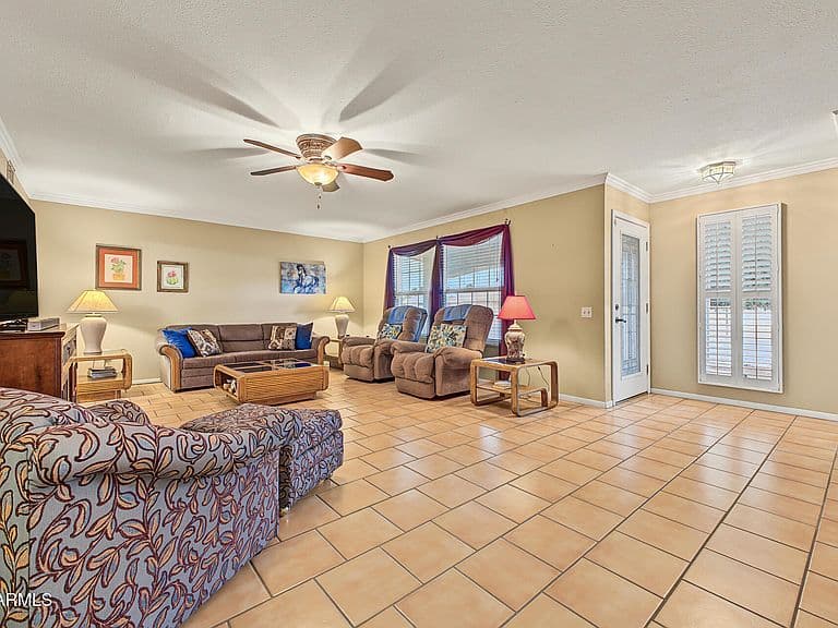 19438 N Sombrero Circle photo 3