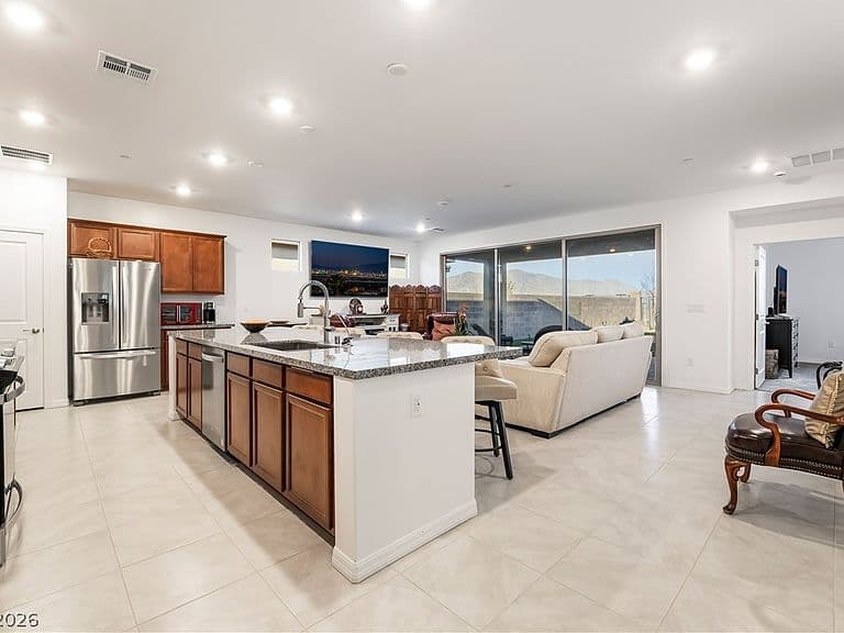 10216 Chrysolite Pl photo 2