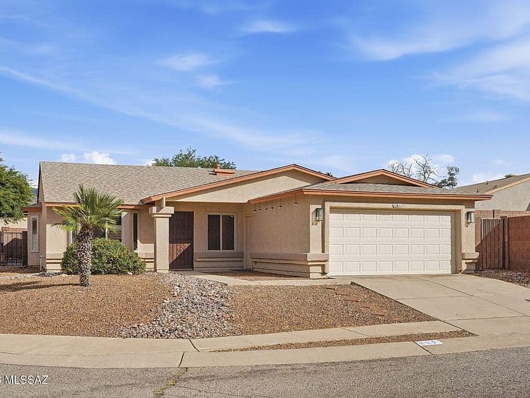 811 S Chimney Canyon Dr photo 1