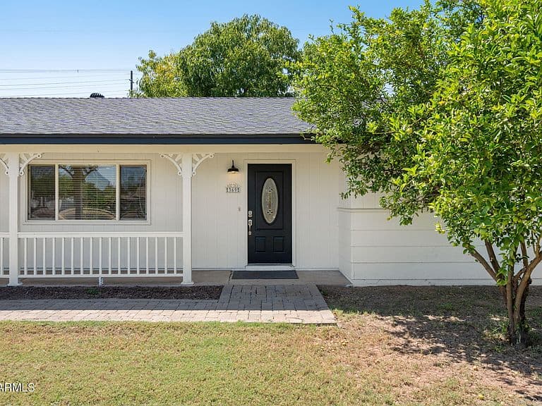 369 E CAMPBELL Road photo 2
