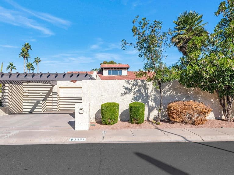 7252 E Maverick Rd photo 1