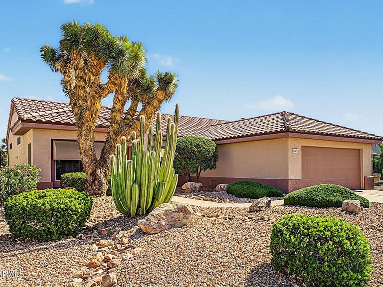 19431 N HIDDEN CANYON Drive photo 2