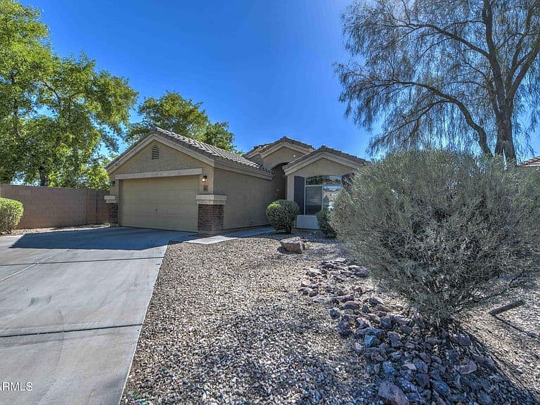 5334 S 237TH Lane photo 4