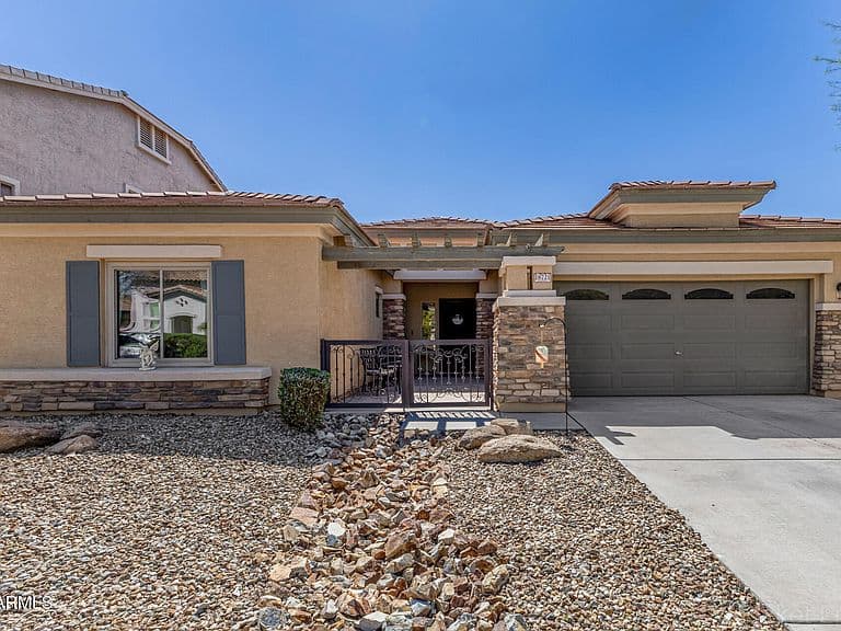 18721 E SWAN Drive photo 2