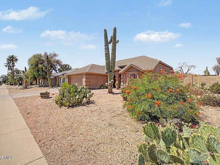 4308 E JUANITA Avenue photo 3