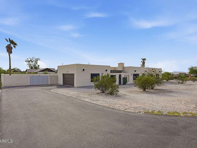 22866 W WATKINS Street photo 3