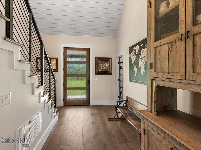 172 Alton Way photo 4