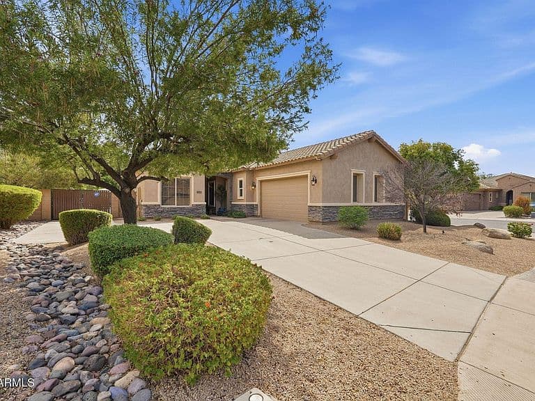 6923 S BLACK HILLS Way photo 4