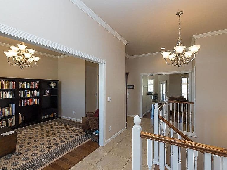 7 Beverly Hills Dr photo 4