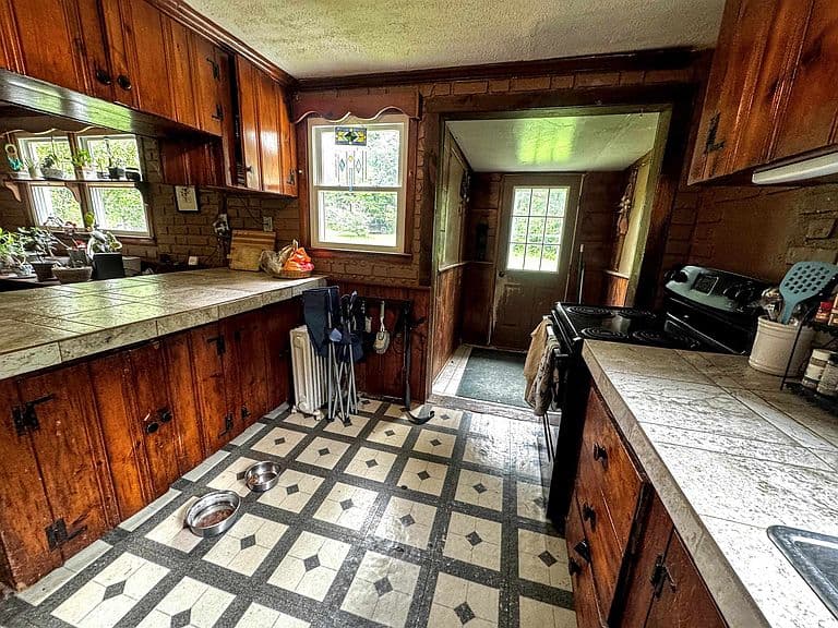 118 Foster Drive photo 5