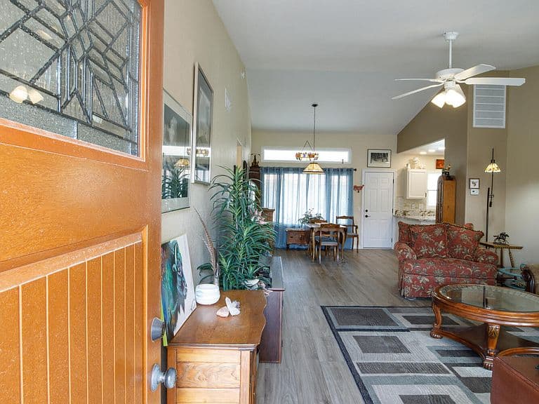 1602 E PALM BEACH Drive photo 4