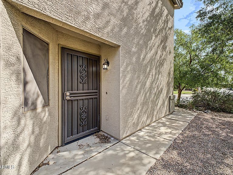 42730 W HILLMAN Drive photo 5