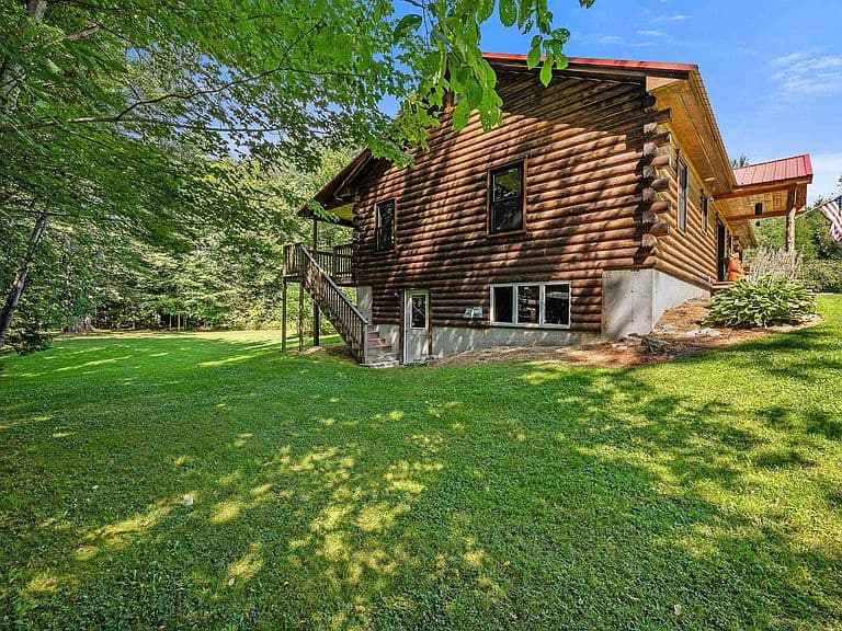 162 South Lunenburg Road photo 5