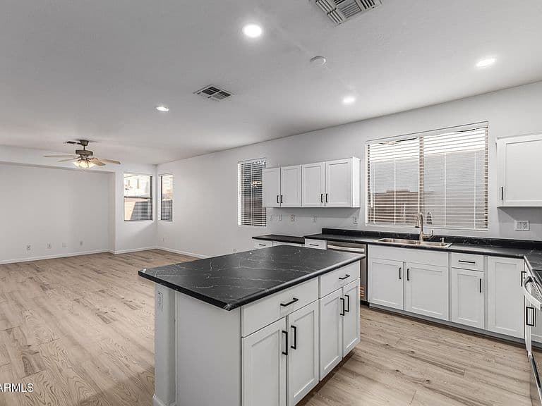 1364 E Whitten Pl photo 5