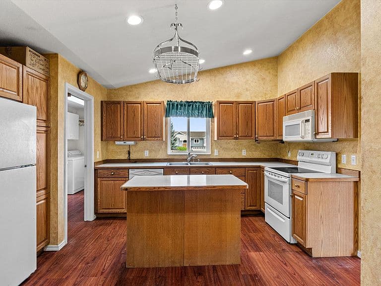 1375 Ranchview Rd photo 5