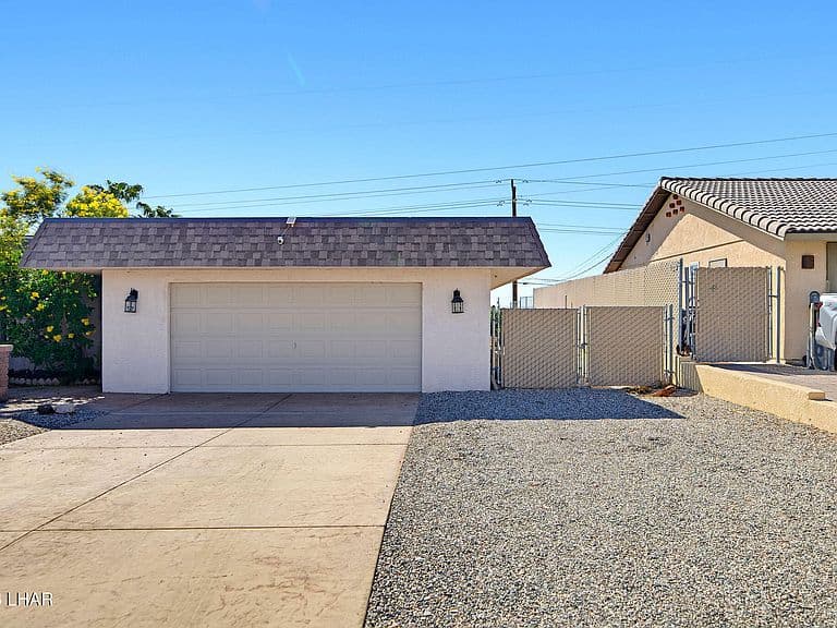 681 Pueblo Dr photo 3