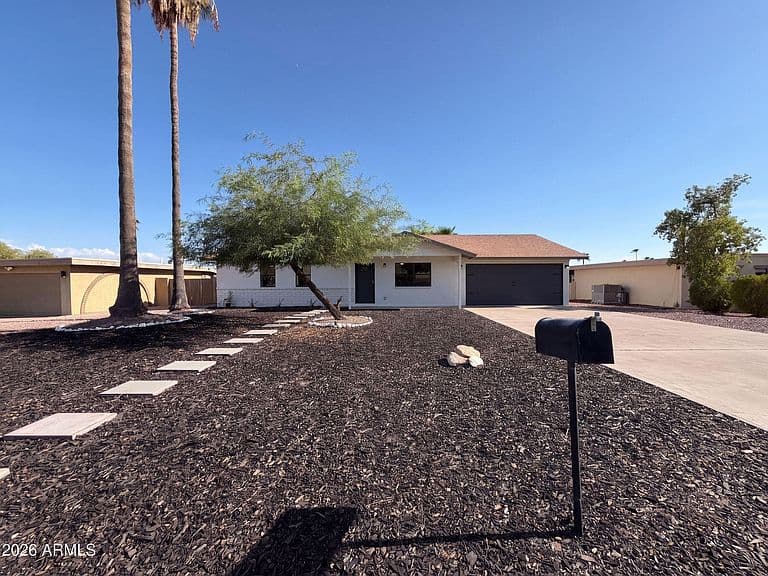 17123 E CALAVERAS Avenue photo 1