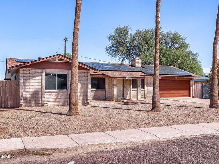 19635 N 19TH Avenue photo 1