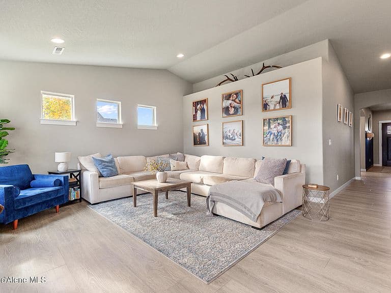 3924 N May Ella Loop photo 4